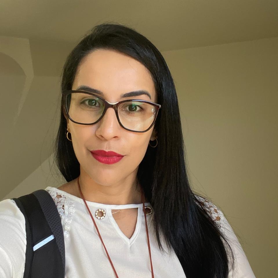 Foto da tutora Kleyva de Almeida Castro